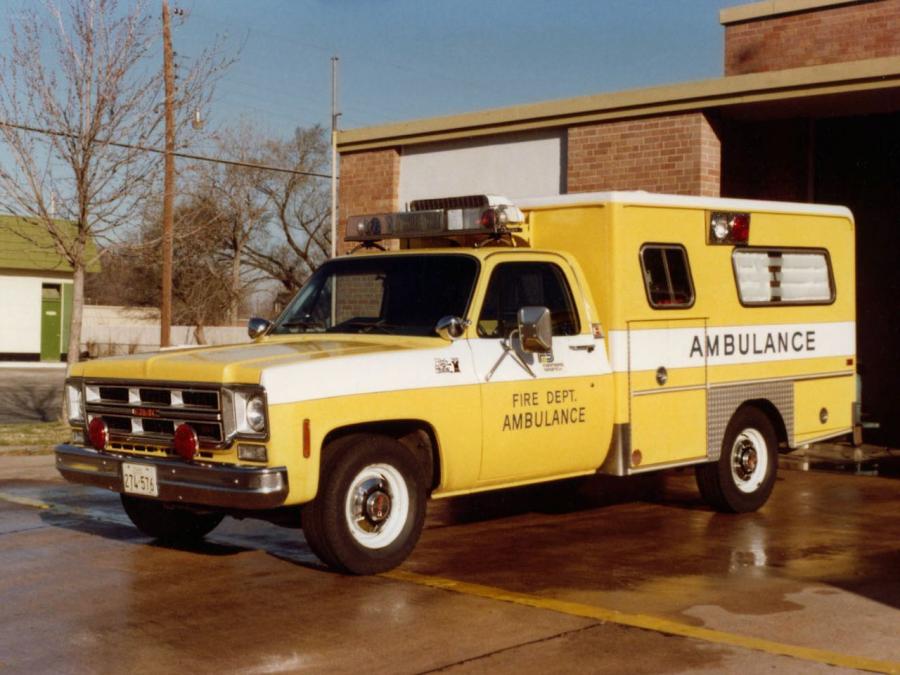  GMC C3500 Ambulance 1975 года  (фото 1 из 2)